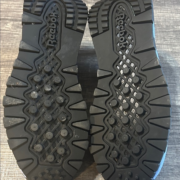 Collina Strada Black and Purple Athletic Shoes Reebok - Picture 6 of 11